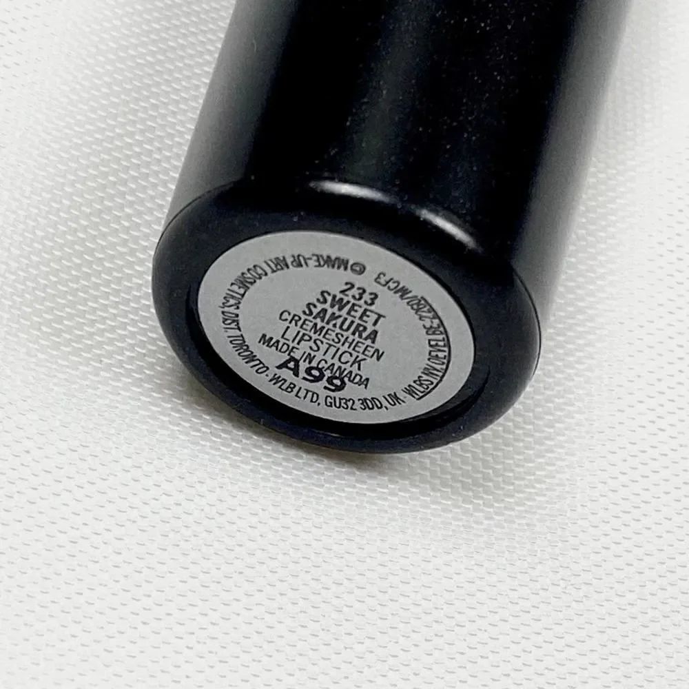 MAC Cosmetics Cremesheen Lipstick Sweet Sakura 233‎